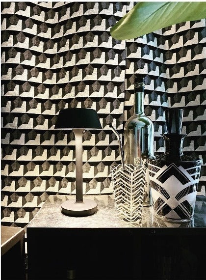 <b>Deco</b><br>Barware Decanter in Black