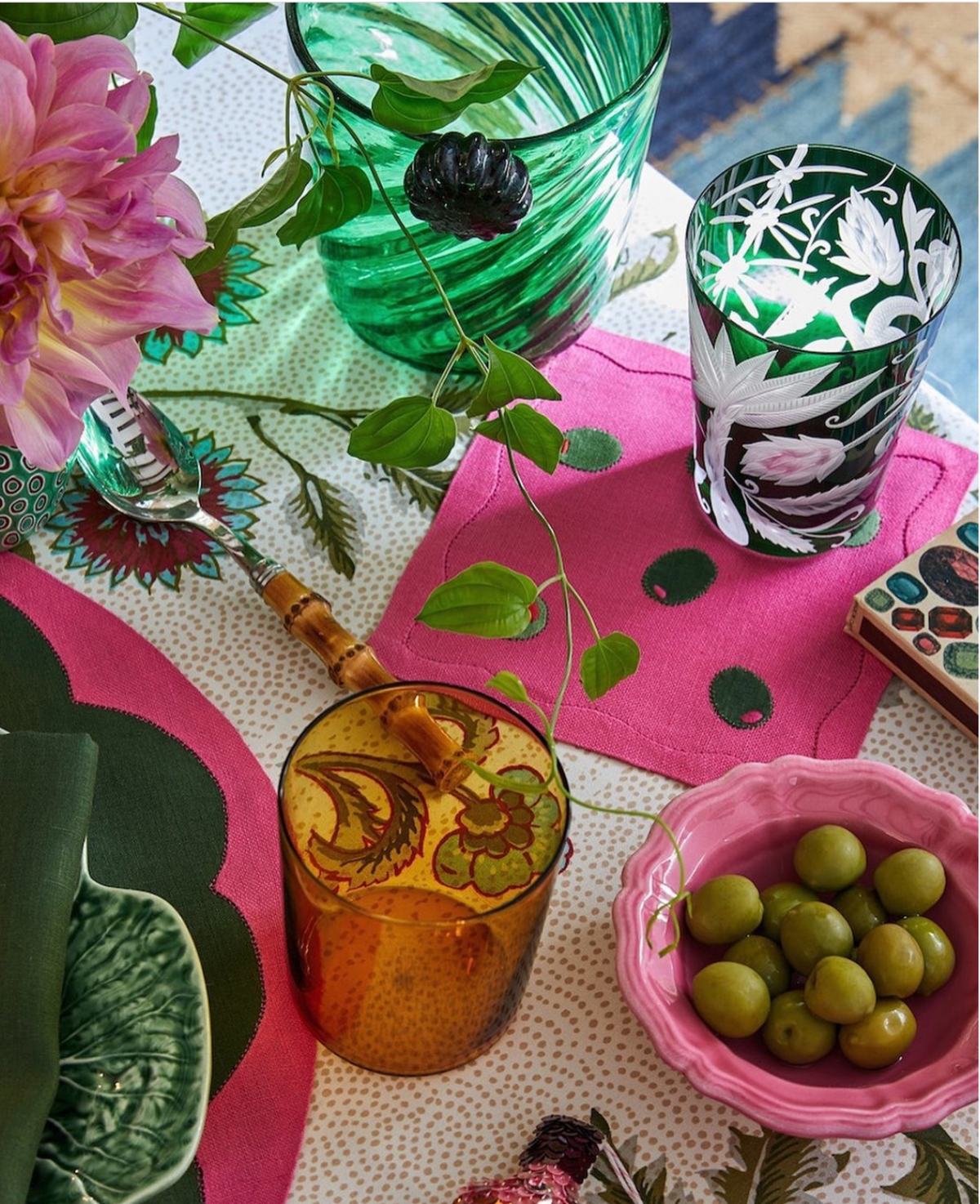 <b>Jungle Deco</b><br>Tumbler in British Racer Green