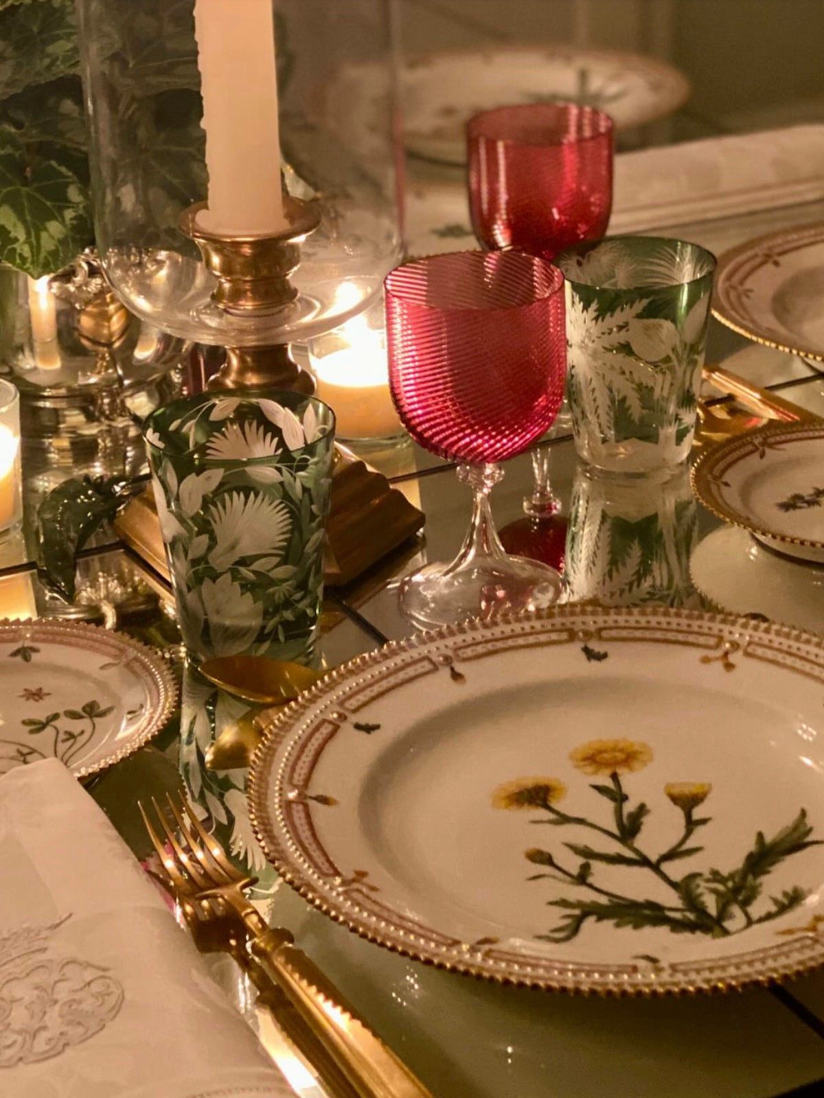 <b>Primeval Palms</b><br>Tumbler in Khaki Green