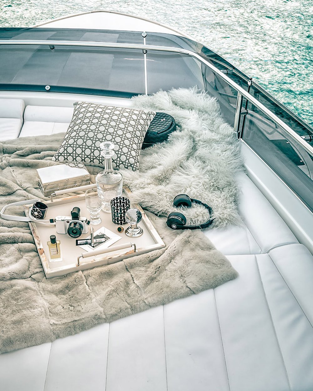 <b>Weave</b><br>Double Old Fashioned in Black